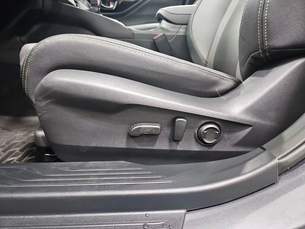 Used 2025 Gray Subaru Onyx Edition image 31