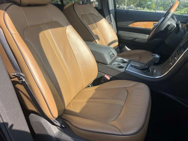 Used 2015 Brown Lincoln Base image 29