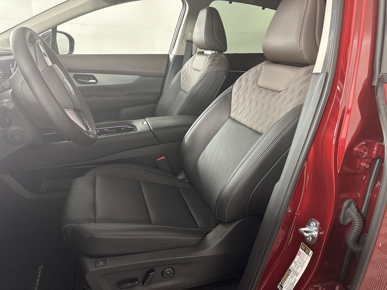 2025 Nissan Murano Platinum - Photo 11