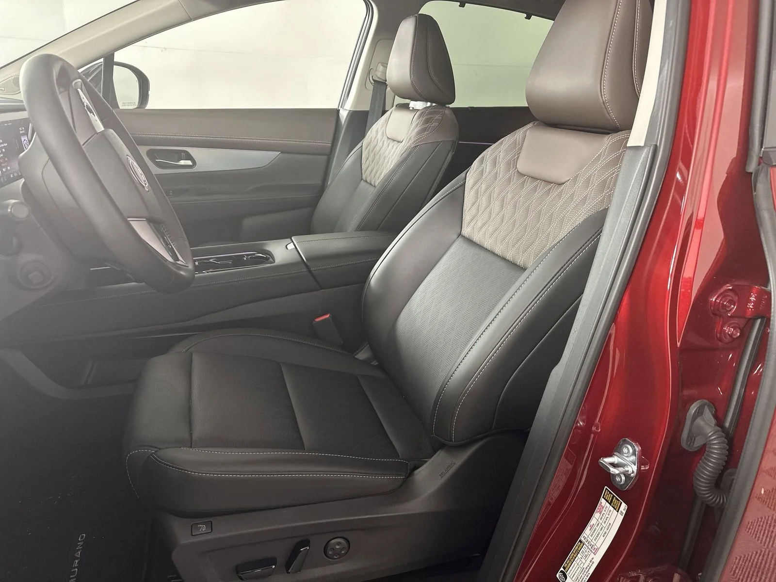 2025 Nissan Murano Platinum - Photo 11