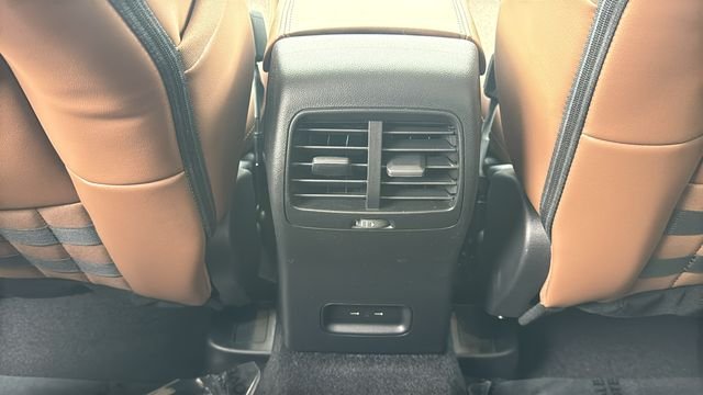 New 2026 Carbonized Gray Metallic Ford Outer Banks® image 27