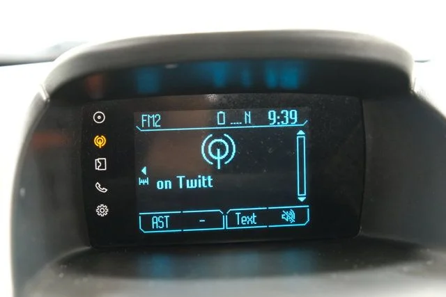 Used 2017 Gray Ford SE image 17