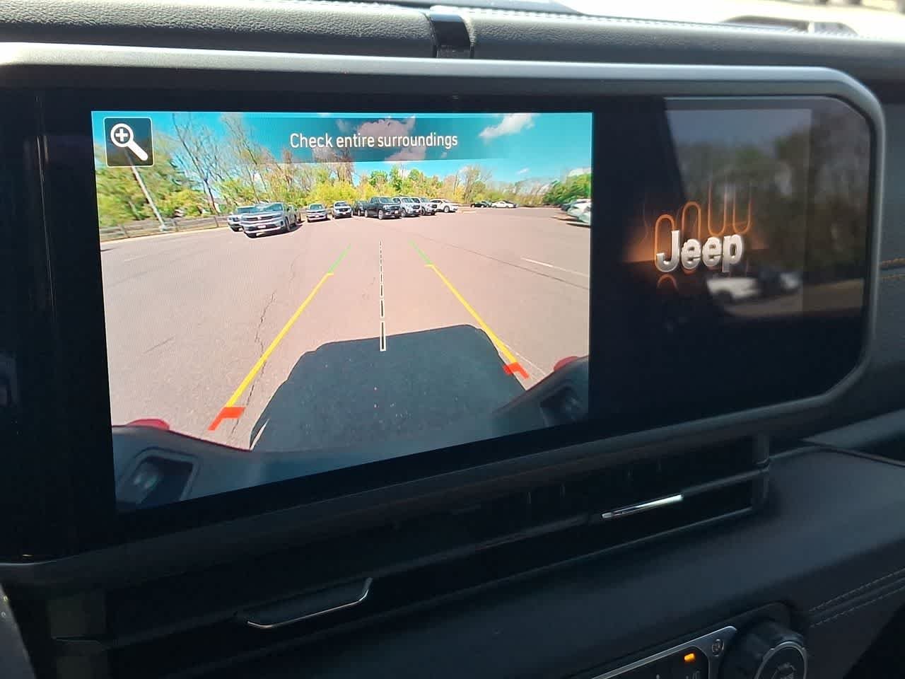 Certified Used 2025 Black Clearcoat Jeep Mojave image 21