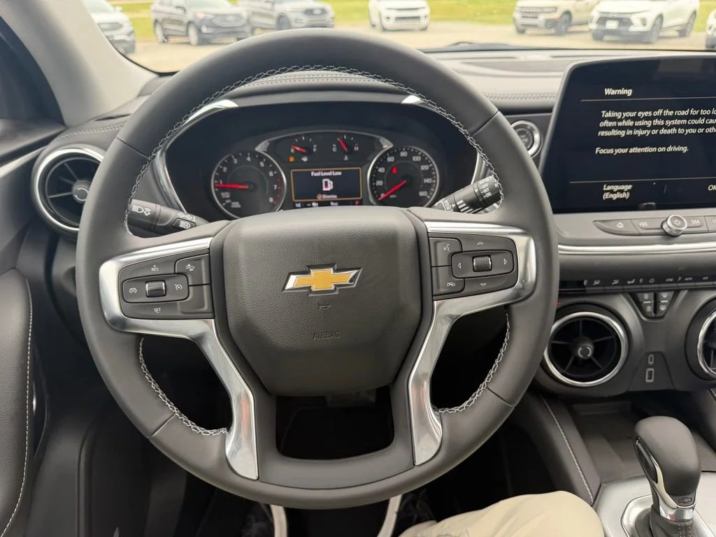 New 2026 Summit White Chevrolet 3LT image 16