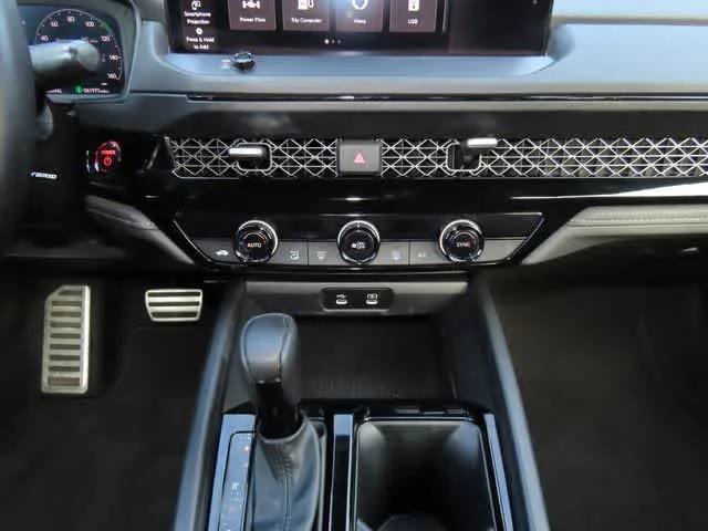 2023 Honda Accord Hybrid Sport - Photo 19