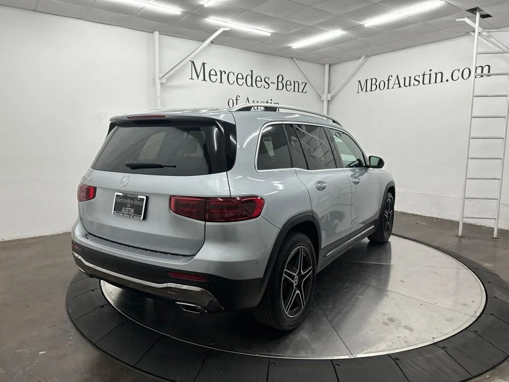 New 2026 Silver Mercedes-Benz GLB 250 image 7