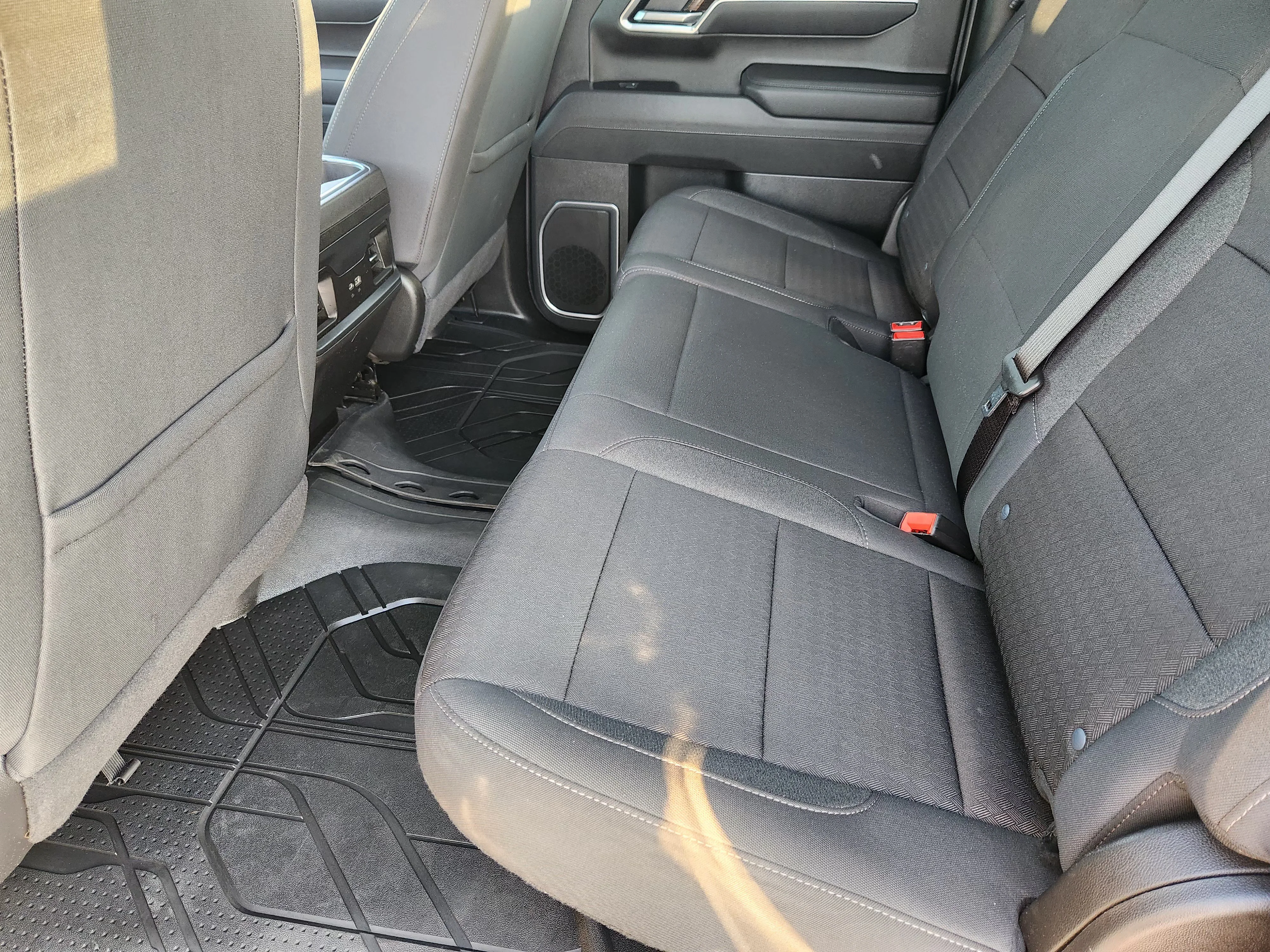 Used 2025 Sterling Gray Metallic Chevrolet RST image 30