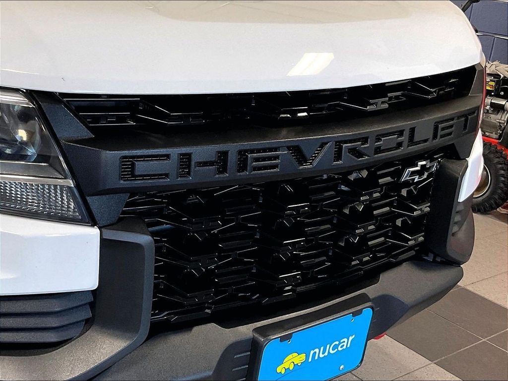Used 2022 White Chevrolet ZR2 image 31