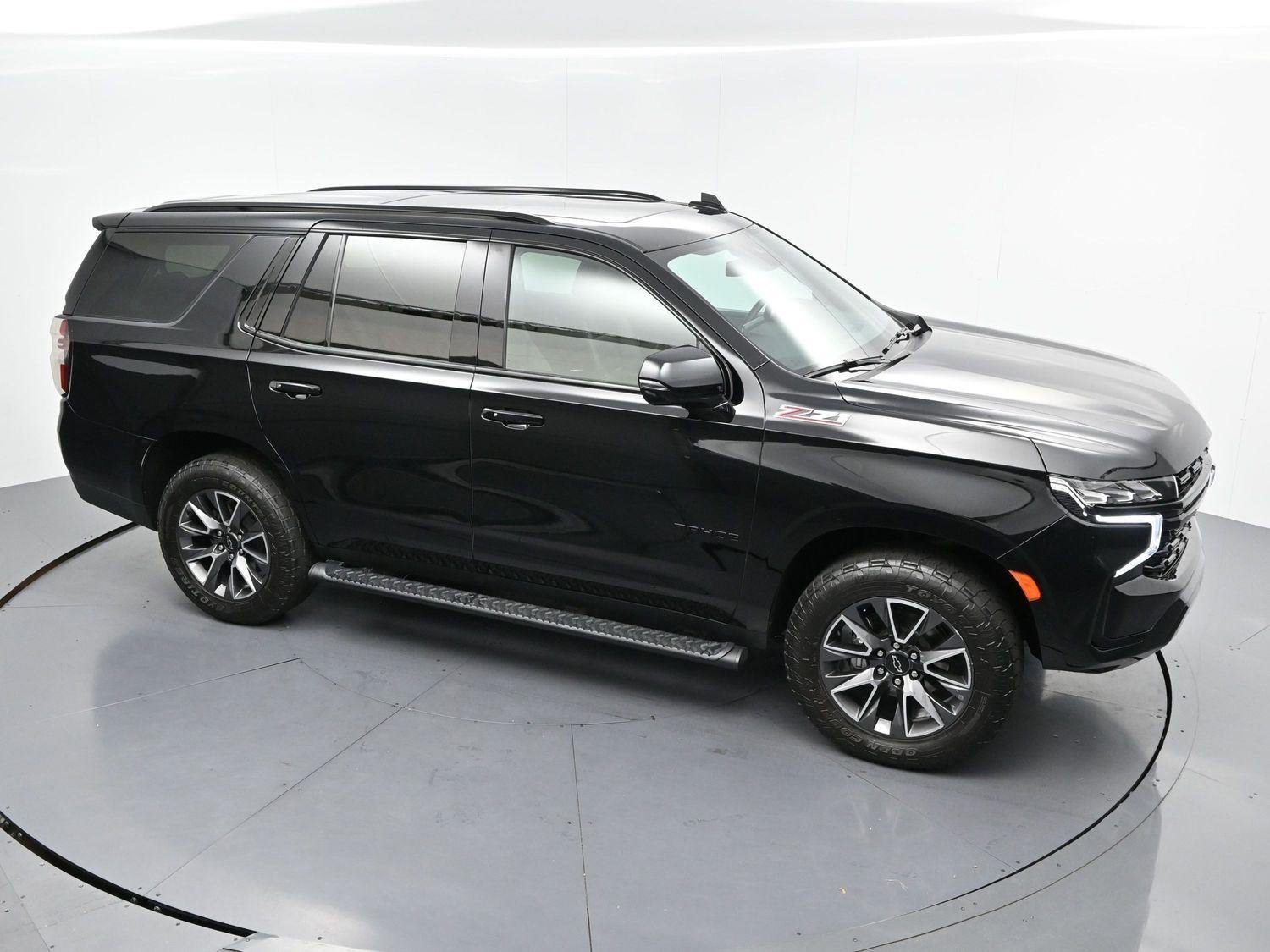 Used 2023 Black Chevrolet Z71 image 38