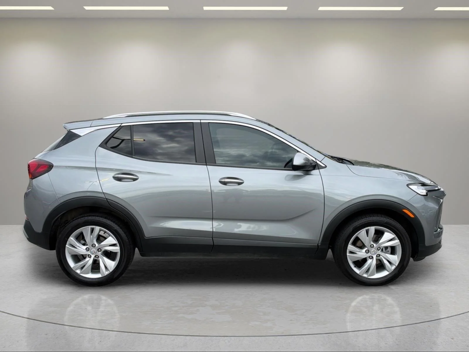 Used 2025 Moonstone Gray Metallic Buick Preferred image 8