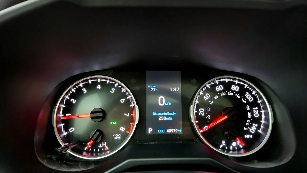 Certified Used 2021 White Toyota XLE image 27