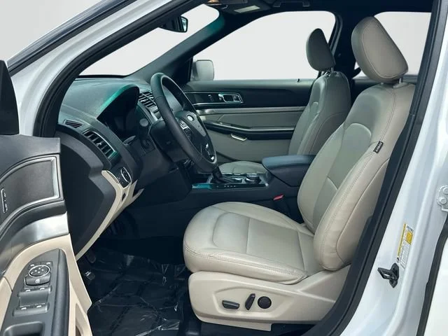 Used 2019 Oxford White Ford XLT image 15