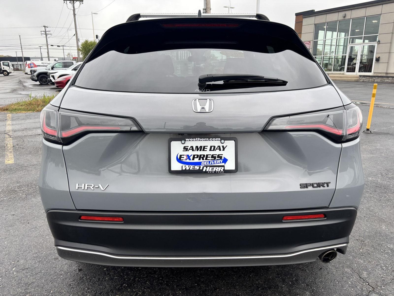 Used 2024 Urban Gray Pearl Honda Sport image 6
