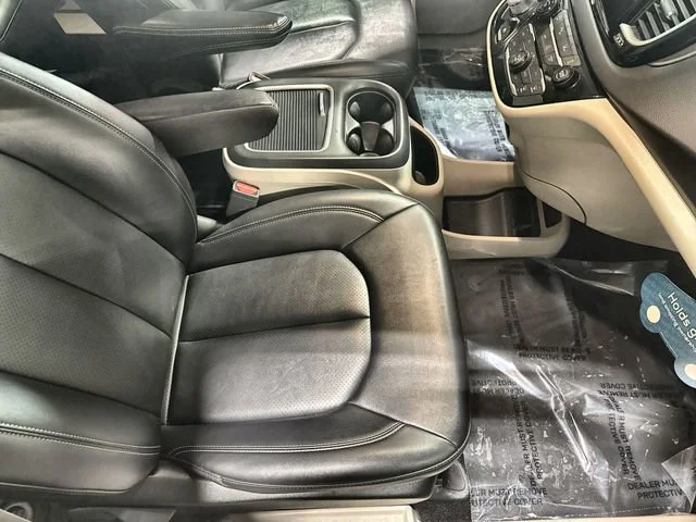 2024 Chrysler Pacifica Touring L - Photo 28