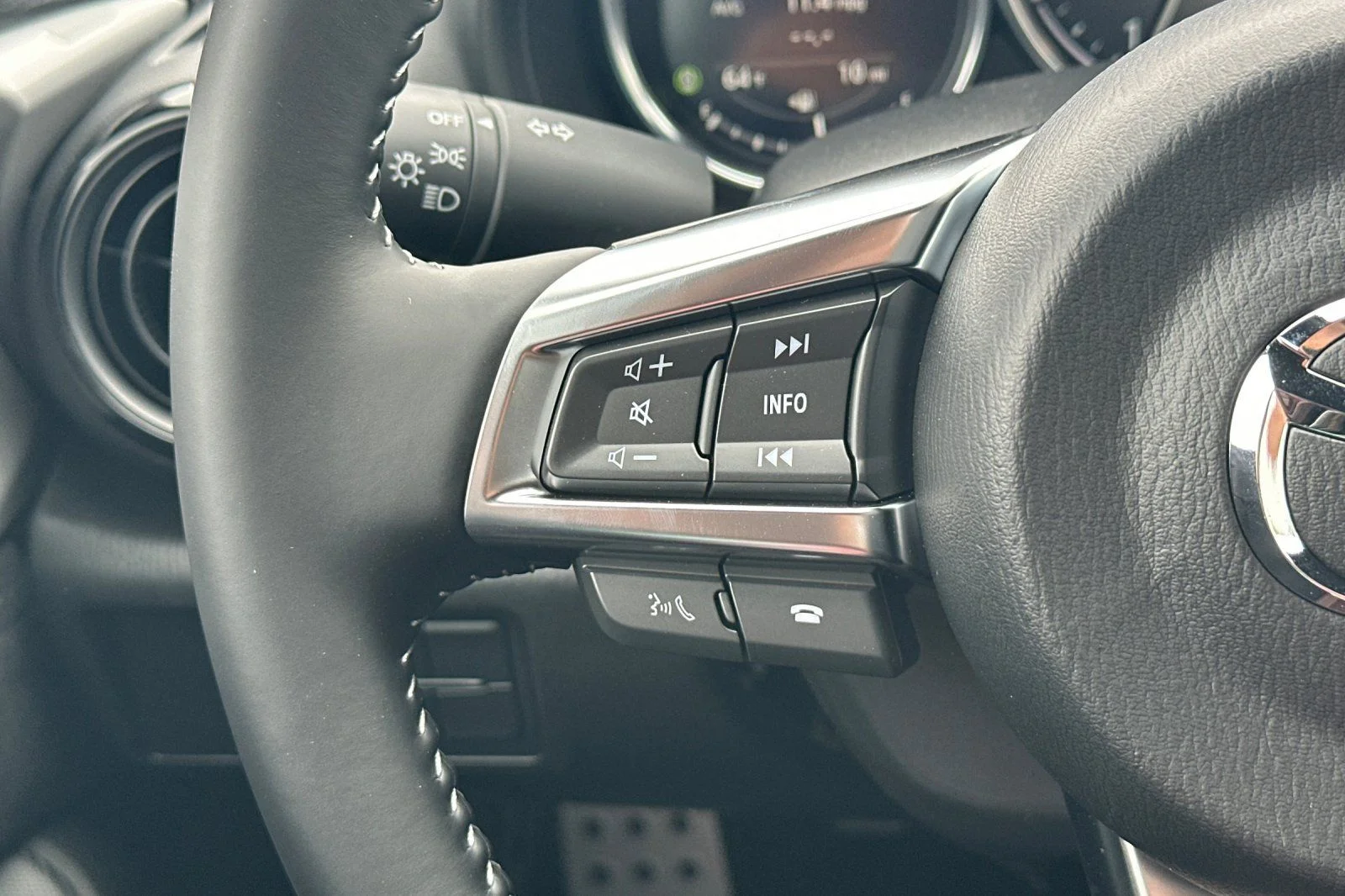 New 2026 Aero Gray Metallic Mazda Club image 25