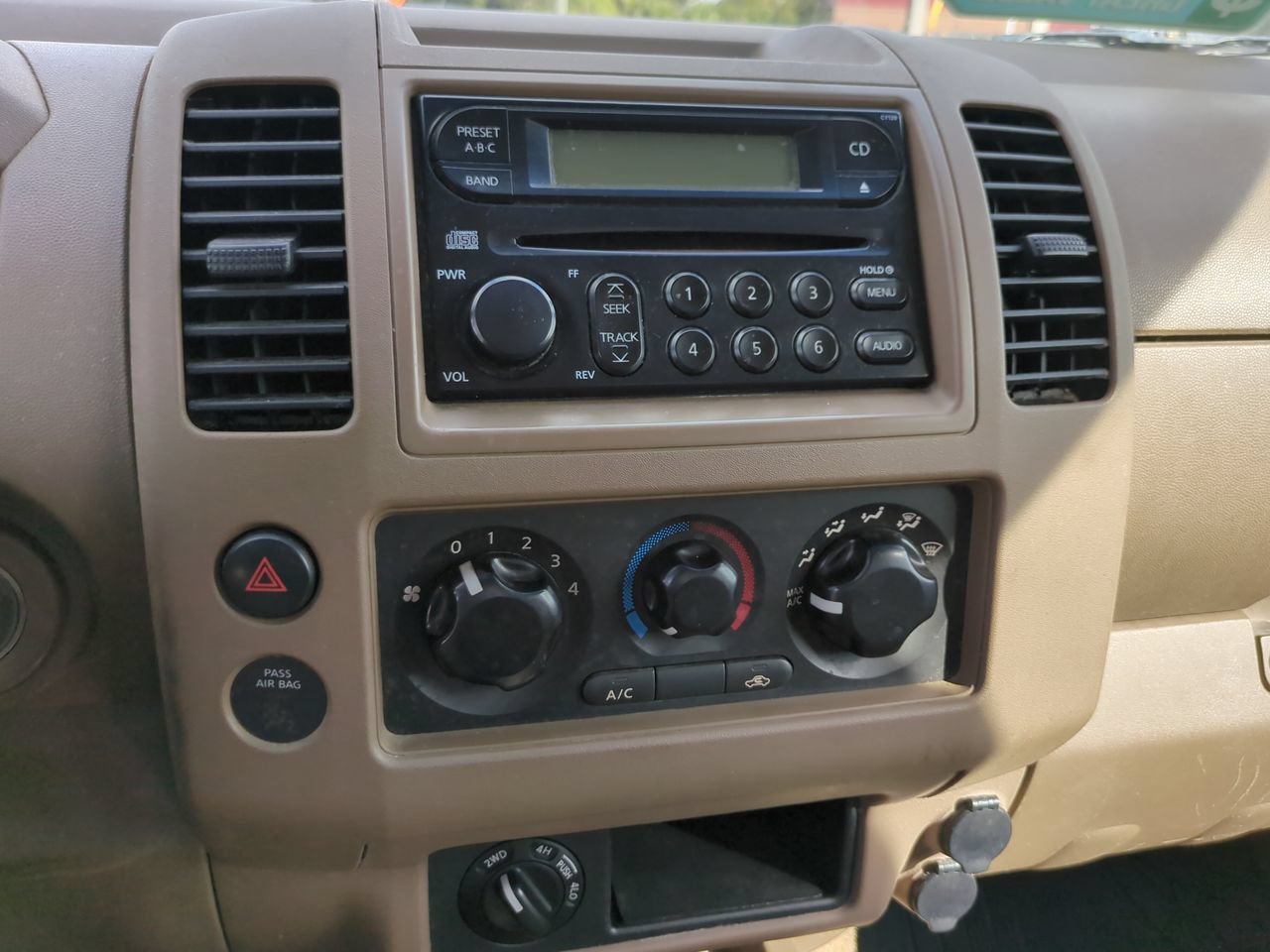 Used 2006 Super Black Nissan  image 15