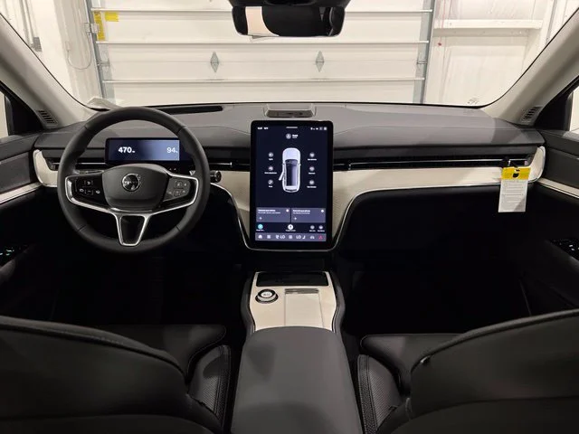 New 2026 Crystal White Volvo Ultra image 12