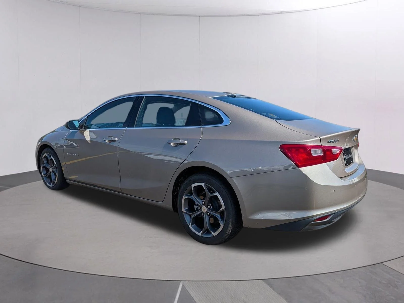 Used 2024 Mineral Gray Metallic Chevrolet 1LT image 3