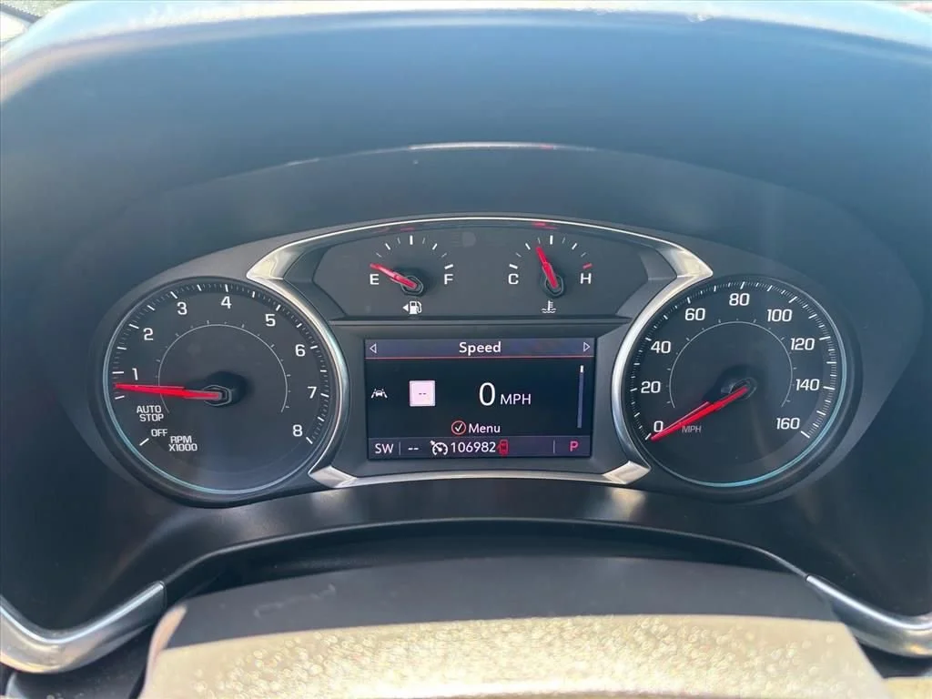 Used 2020 SUMMIT WHITE Chevrolet LT image 8