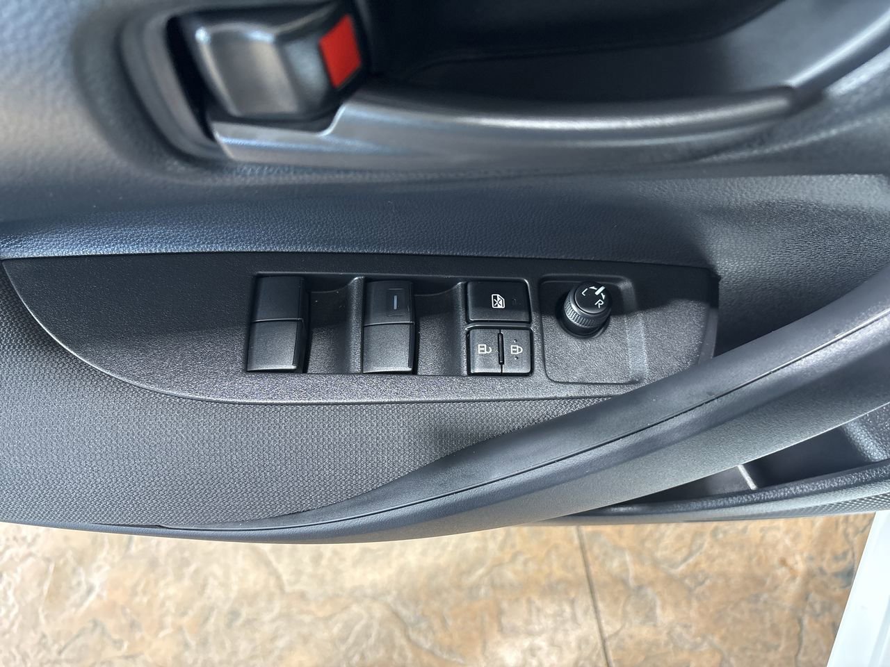 2026 Toyota Corolla LE - Photo 13