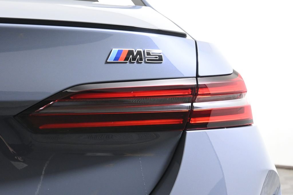 New 2026 Storm Bay Metallic BMW Base image 14