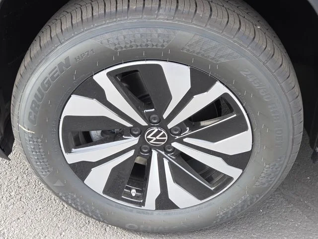 New 2026  Volkswagen 2.0T SE image 5