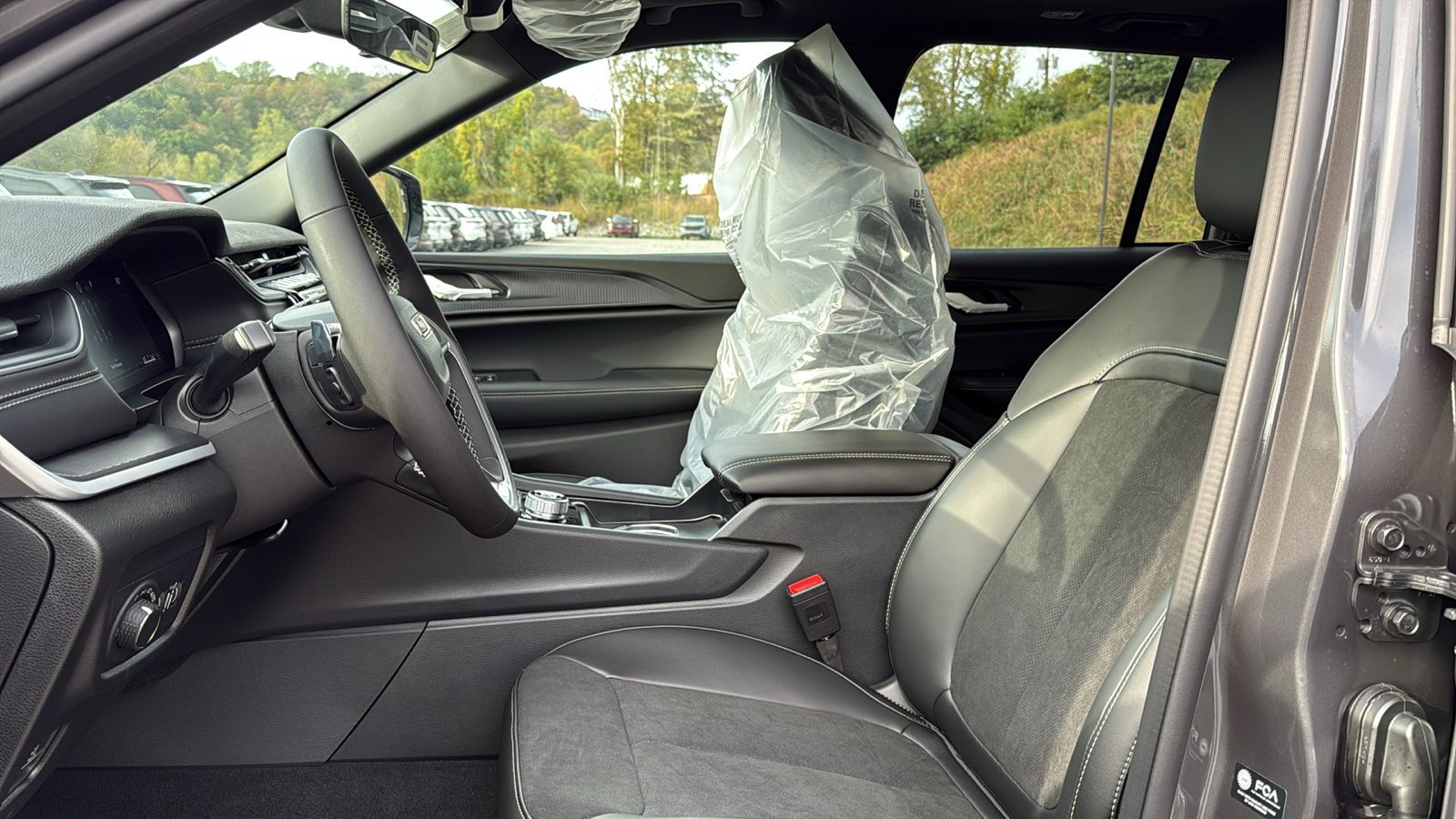 2025 Jeep Grand Cherokee Altitude X photo 4