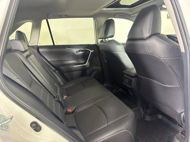 Certified Used 2024 WIND CHILL PEARL Toyota  image 5
