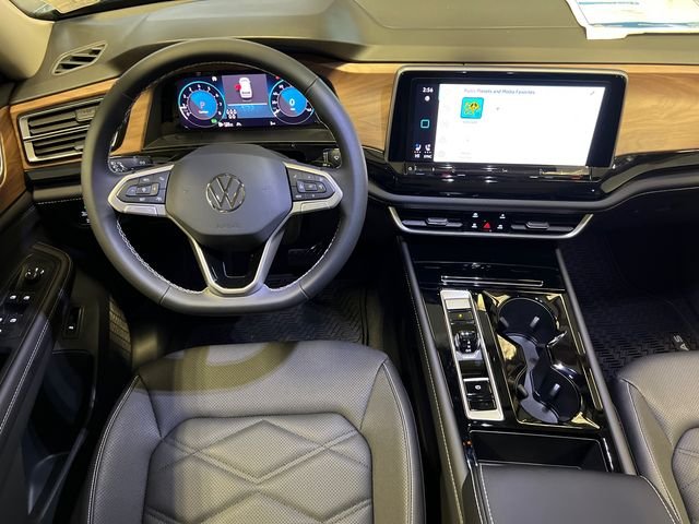 New 2026 Green Volkswagen 2.0T SE w/Technology image 12
