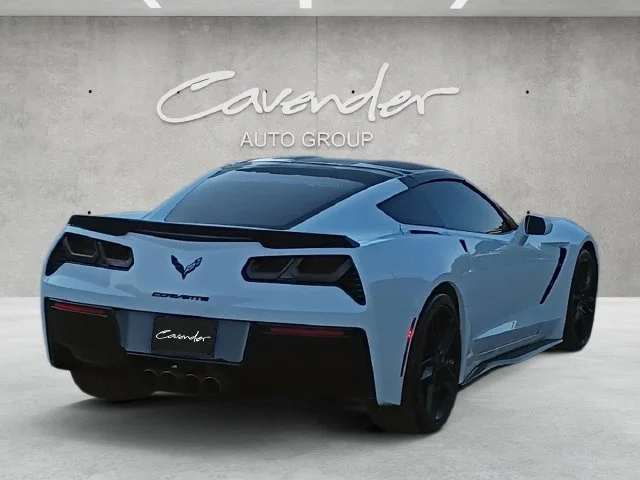 Used 2019 White Chevrolet Stingray image 16