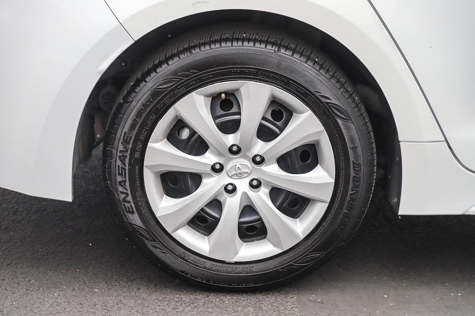Used 2024 Ice Cap Toyota LE image 11