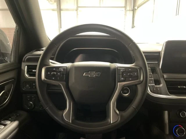 Used 2024 Green Chevrolet Z71 image 14