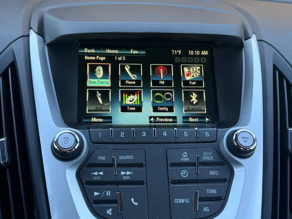 Used 2016 PATRIOT BLUE METALLIC Chevrolet LT image 13