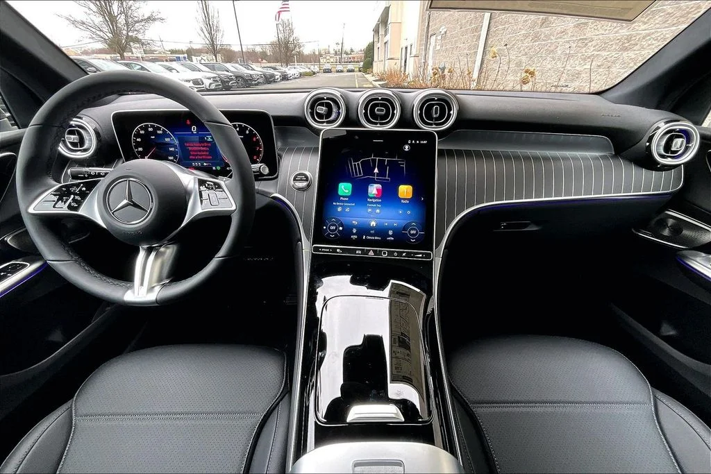 New 2026 Black Mercedes-Benz GLC 300 image 5