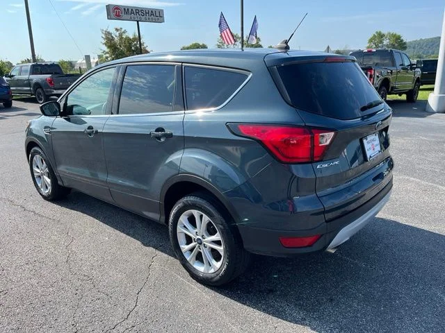 Used 2019 Green Ford SE image 5