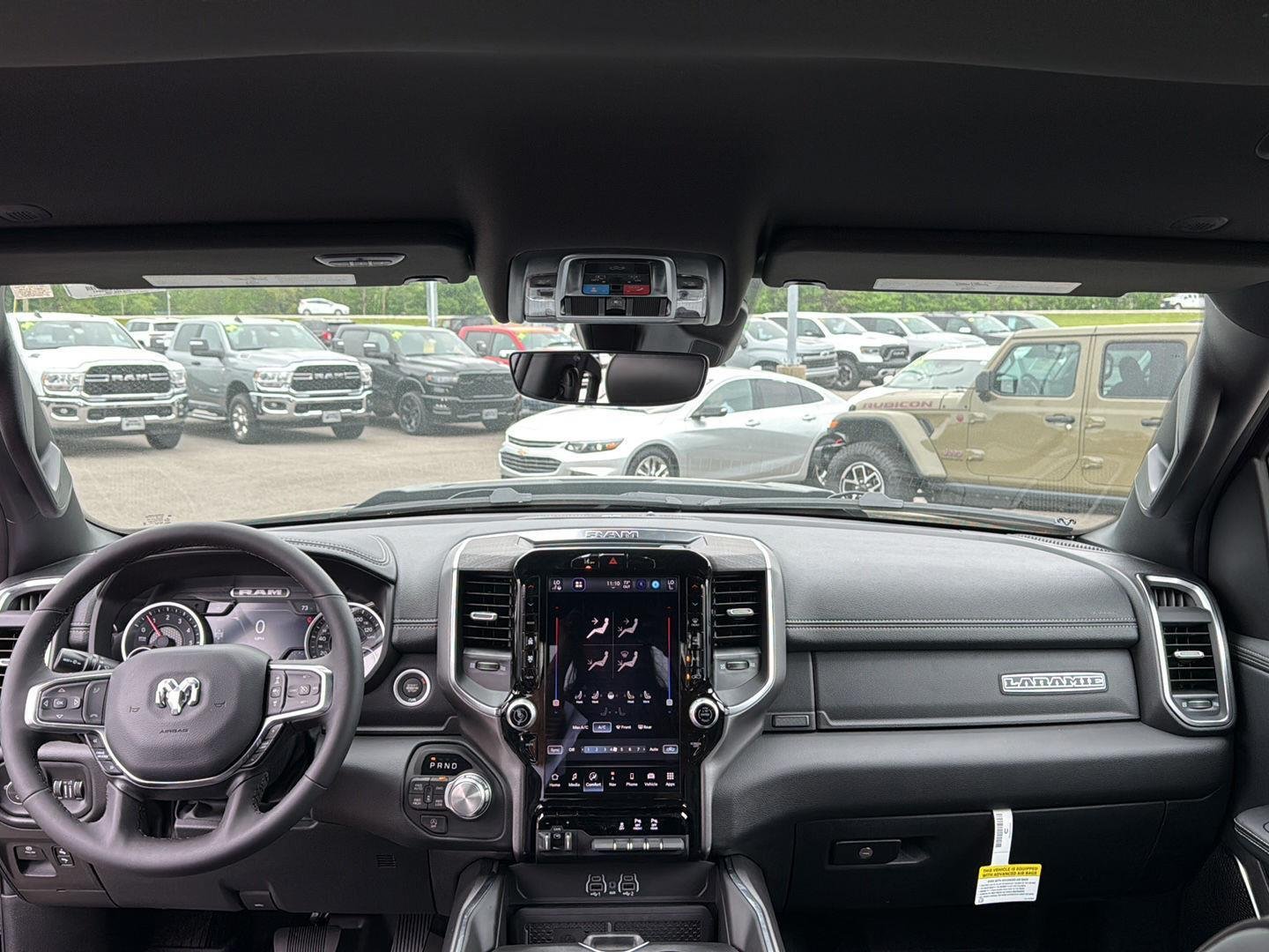 New 2026 Diamond Black Crystal Pearl-Coat Exterior Paint RAM Laramie image 3