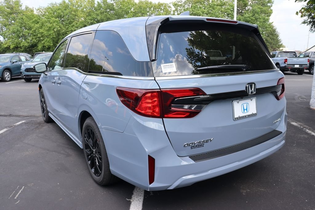 New 2026 Sonic Gray Pearl Honda Sport-L image 3