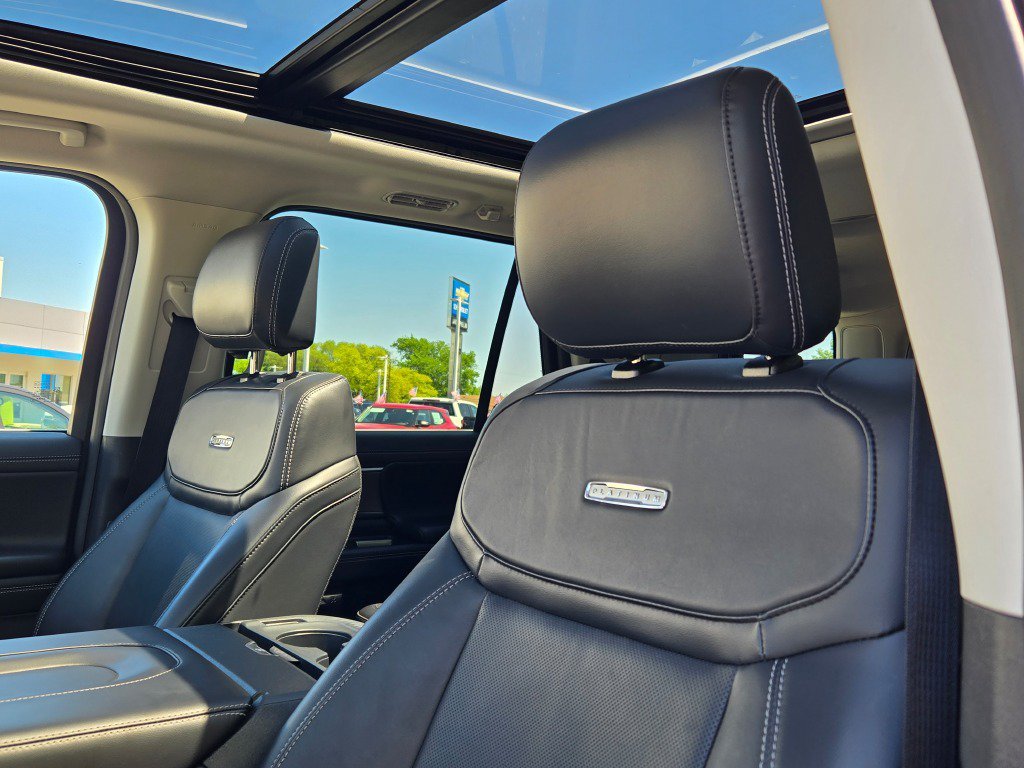 Used 2025 Space Silver Meta Ford Platinum image 32