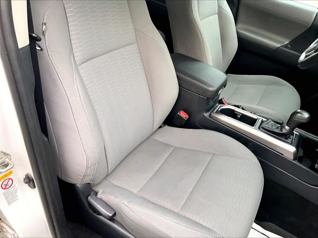Used 2019 Super White Toyota SR5 image 11