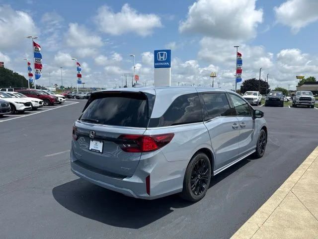Certified Used 2025  Honda Sport-L image 5