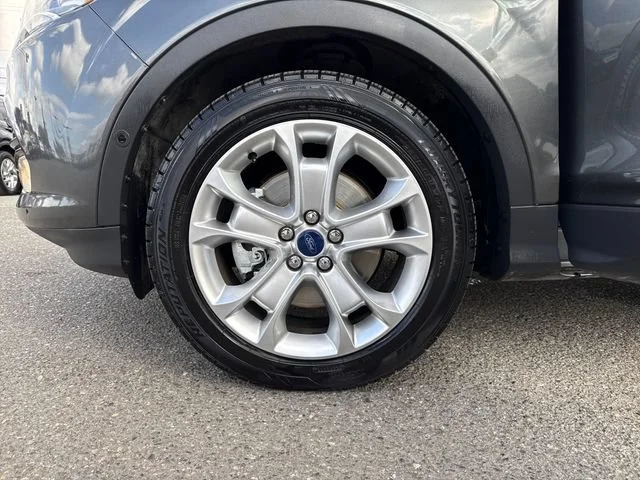 Used 2016 Magnetic Ford Titanium image 28
