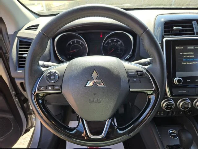 Used 2025 Silver Mitsubishi 2.0 SE image 28