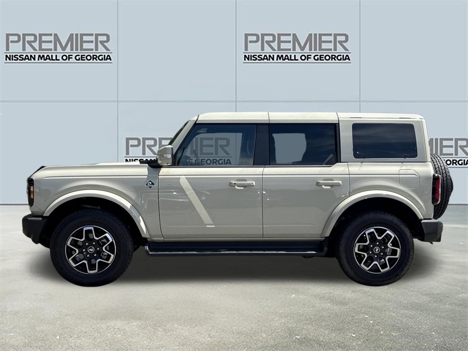 Used 2025 Beige Ford Outer Banks image 22