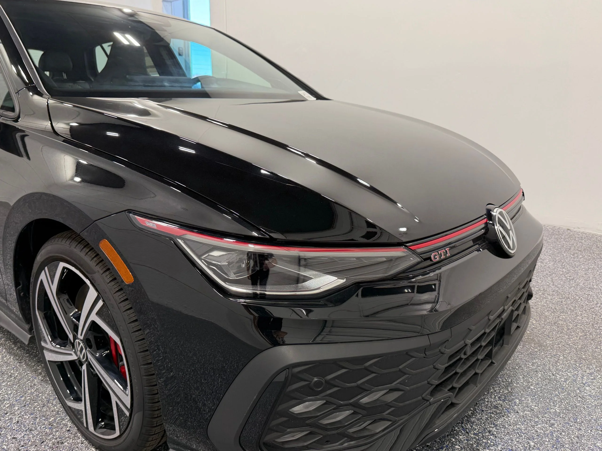 New 2026 Black Volkswagen 2.0T SE image 18