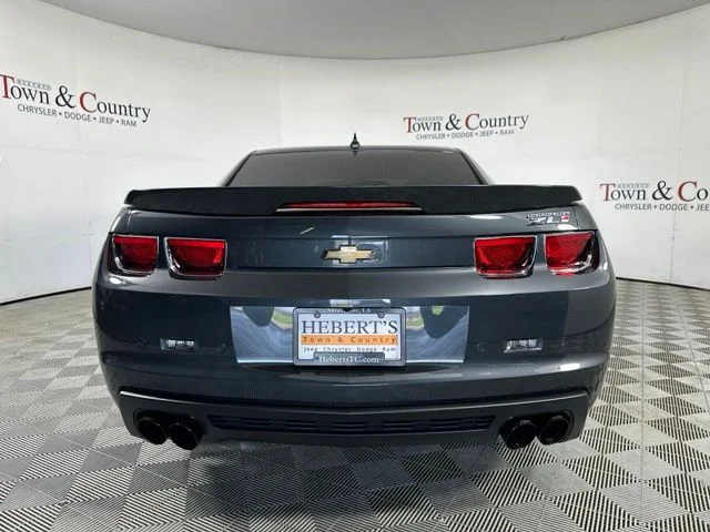 Used 2013 Gray Chevrolet ZL1 image 15