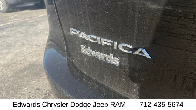 2026 Chrysler Pacifica Select - Photo 12
