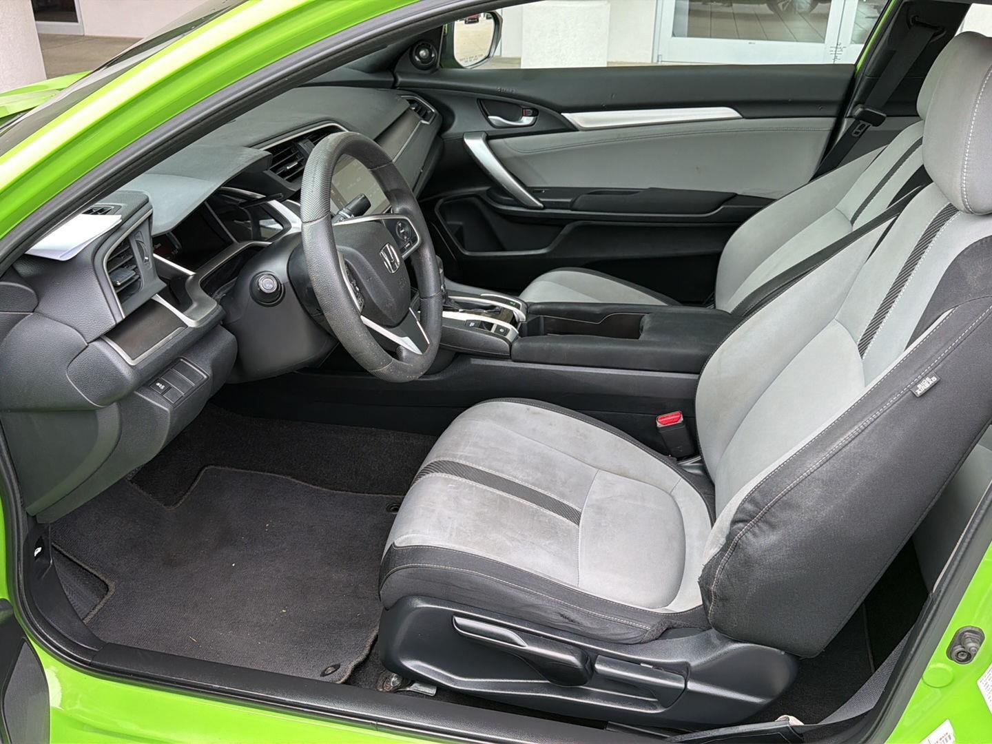 Used 2017  Honda EX-T image 10