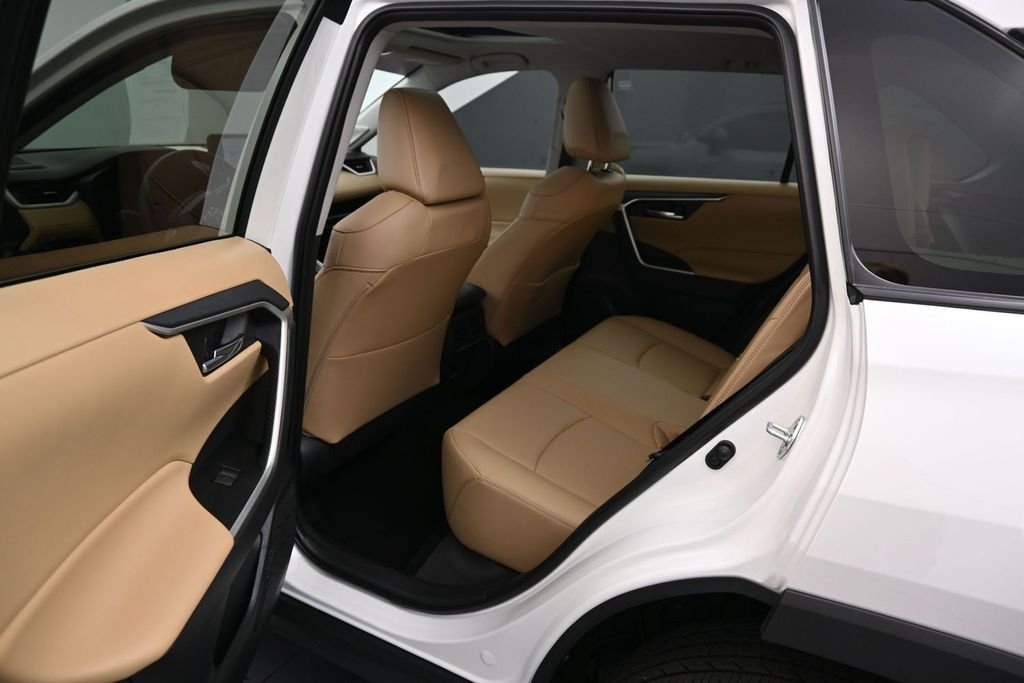 Used 2025 Beige Toyota XLE Premium image 14