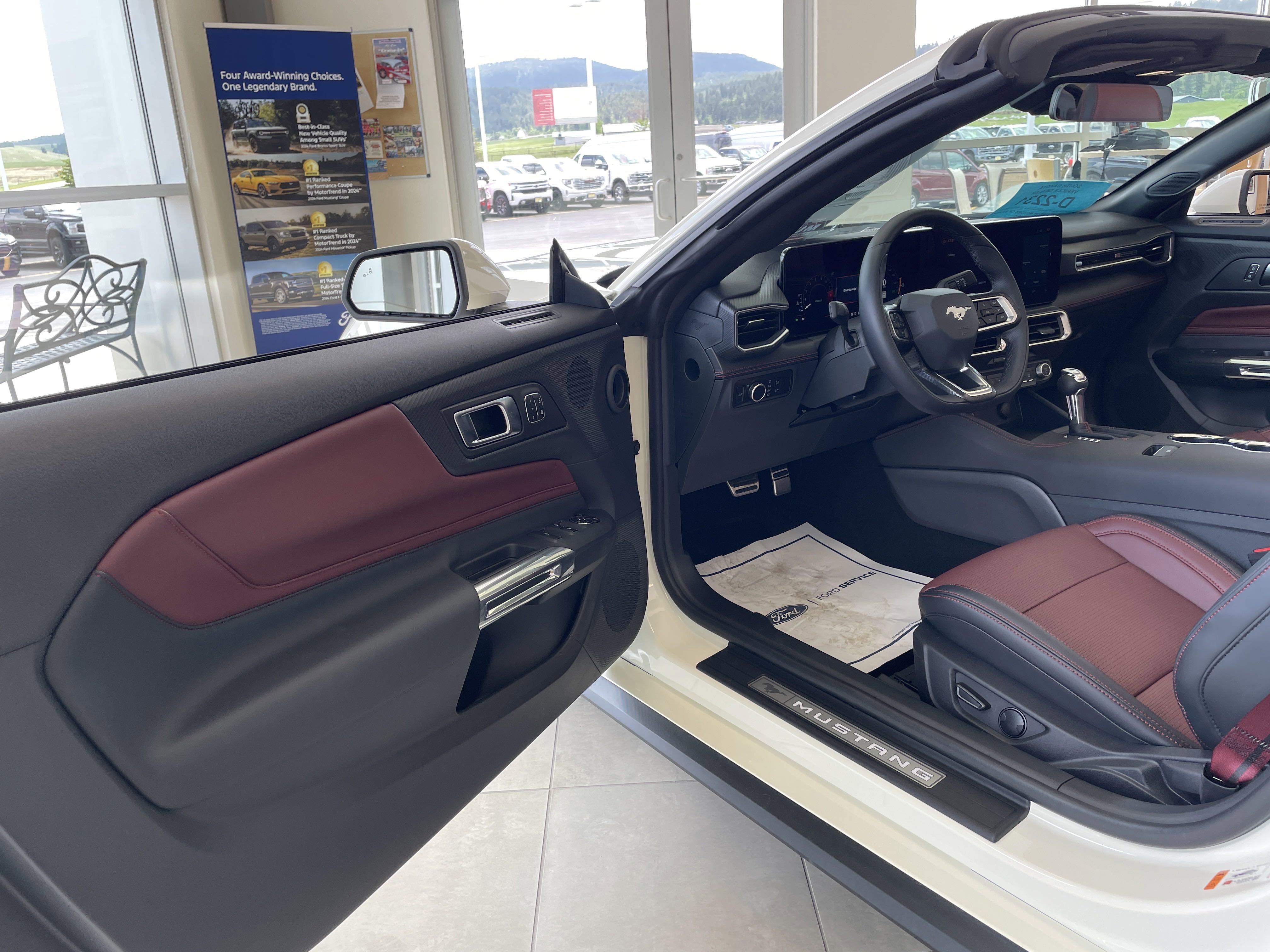 2025 Ford Mustang GT Premium Convertible - Photo 31