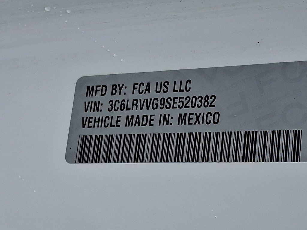 Used 2025 White Ram Base image 24